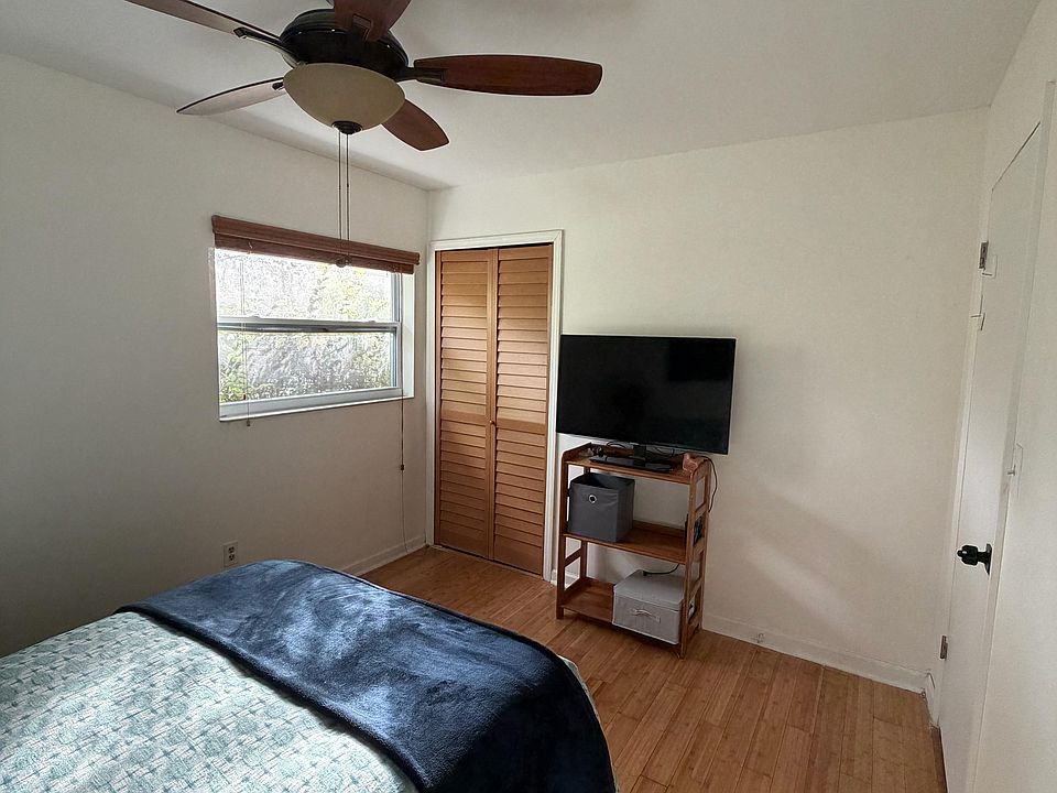 2nd image of 4328 NW 20th Dr