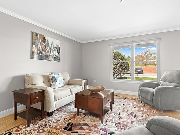 2nd image of 218 Rangeway Rd Unit 232