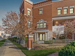 12168 Chancery Station Cir, Reston, VA 20190