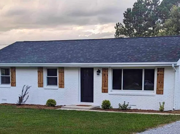 3016 Sleepy Ridge Dr, Bedford, VA 24523