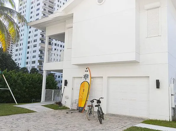 315 Jefferson St, Hollywood, FL 33019