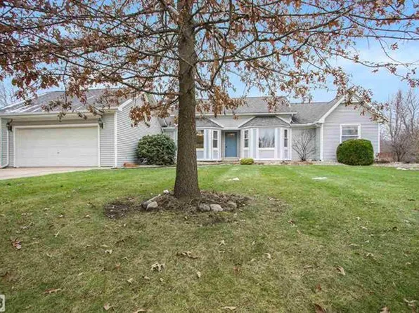 5206 Cochrane Rd, Almont, MI 48003