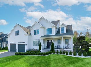 7 Neff Dr, Foxboro, MA 02035