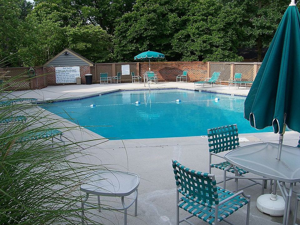 2nd image of 9135 Wesley Pl