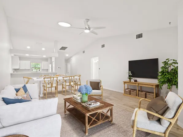 996 S Easy St, Sebastian, FL 32958