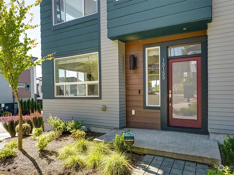 13153 83rd Ln S — Photo 1