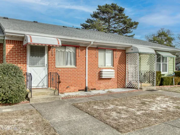 34 Musket Lane #B, Whiting, NJ 08759