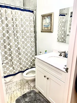 Rented by Peter Ashe | media 36