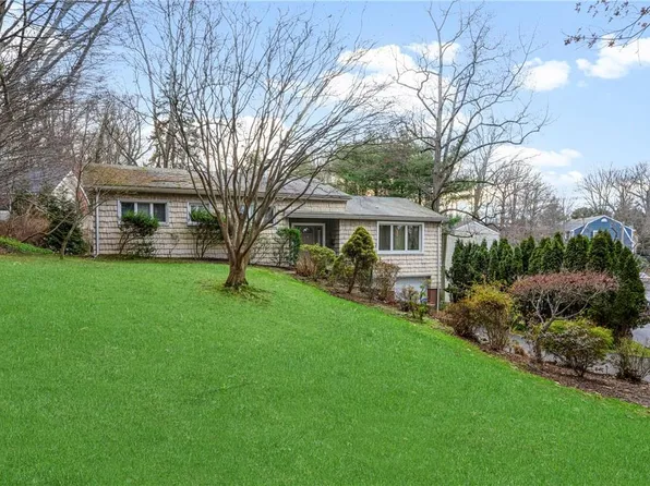 4 Hillside Place, Ardsley, NY 10502