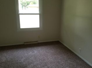 412 Crestview Ct, Chesterfield, IN 46017