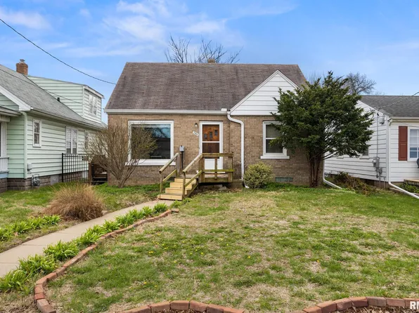 2306 W Laura Ave, West Peoria, IL 61604