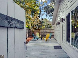 900 Mallery St #B, Saint Simons Island, GA 31522