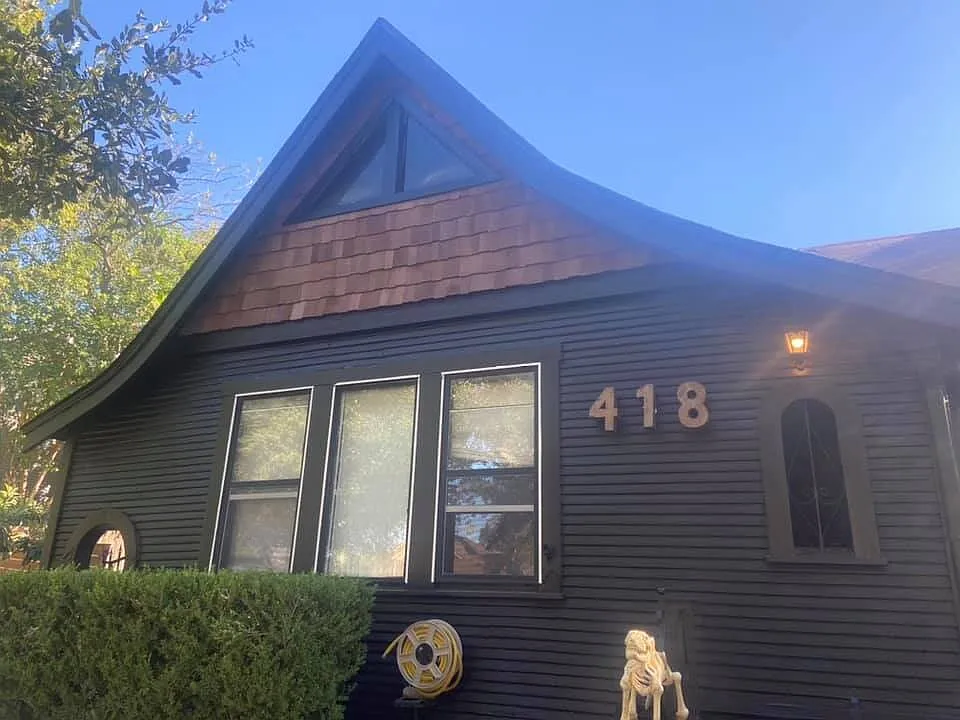 418 W Rosewood Ave