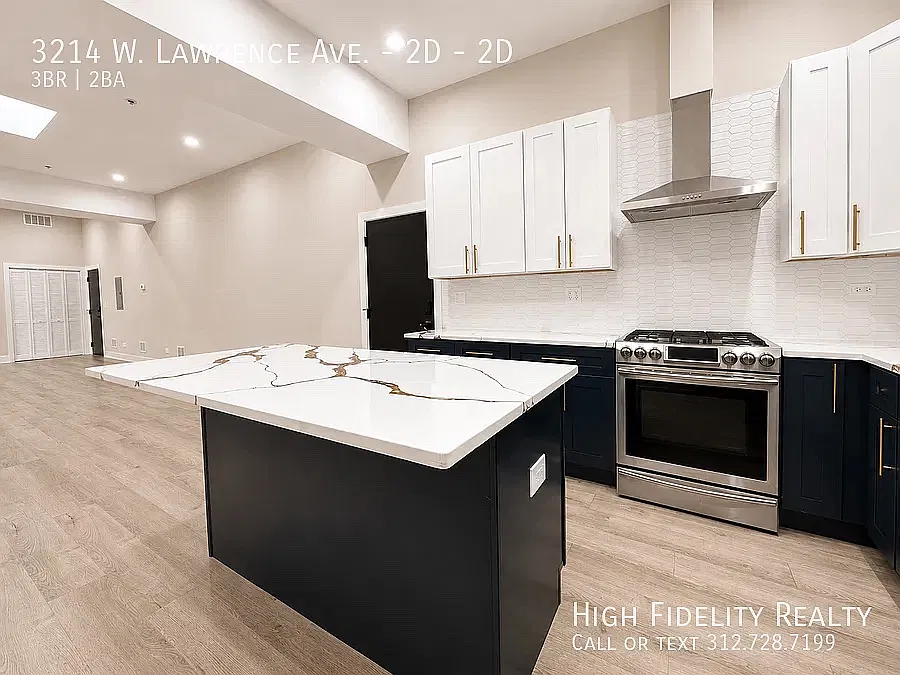 3 bed, $2,695 — Photo 4