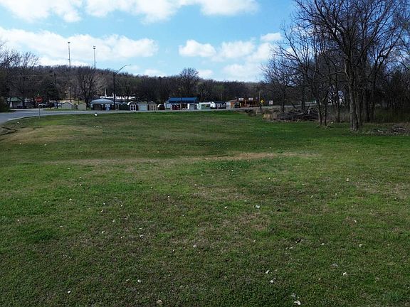 2nd image of Selmon Border Rd