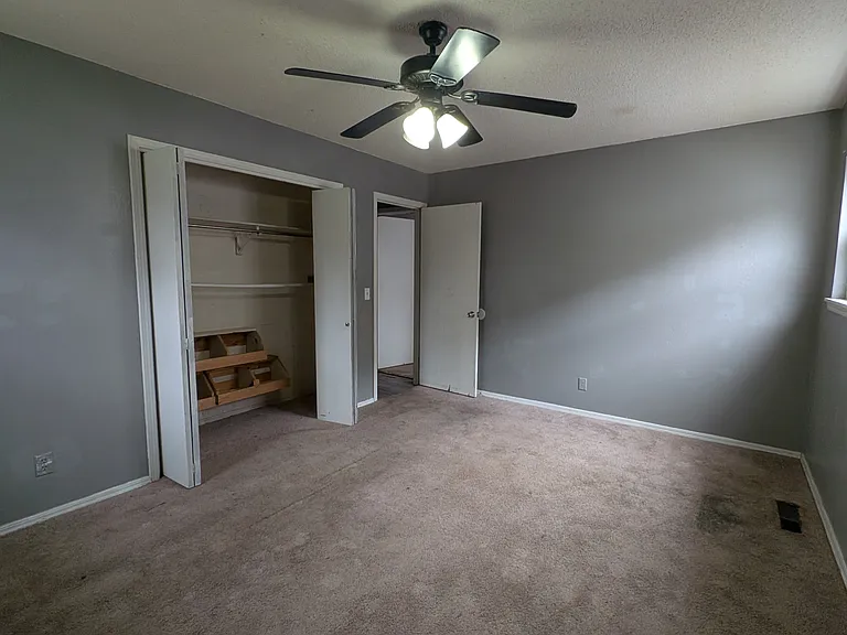 126 N Draper Ave — Photo 12
