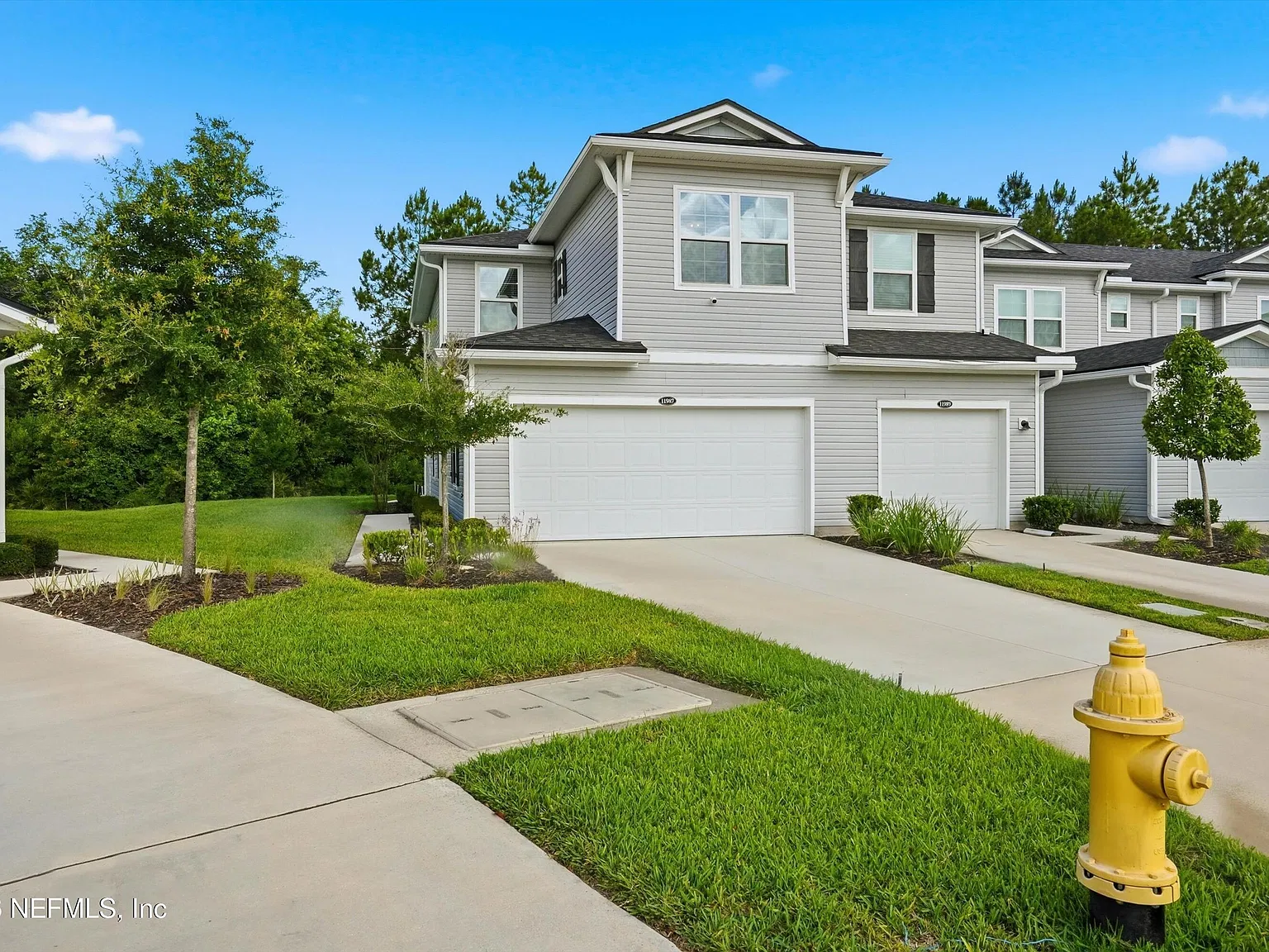 3 bed, 2.5 bath, 1519 sqft, $2,500 — Photo 4