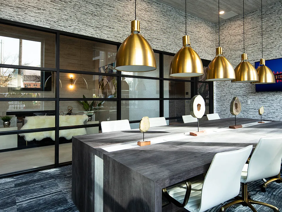 Aura at City Crossing