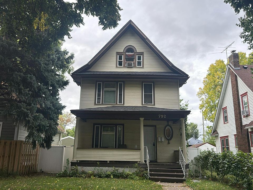 1st image of 792 Fuller Ave