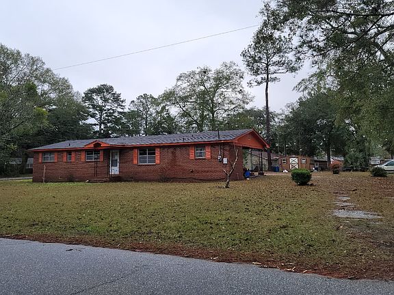 2nd image of 158 Court Dr