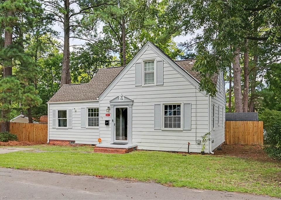 1st image of 3347 Clark Cir
