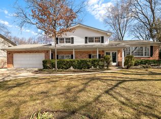 2730 Crabtree Ln, Northbrook, IL