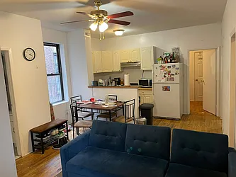 Rented by R New York