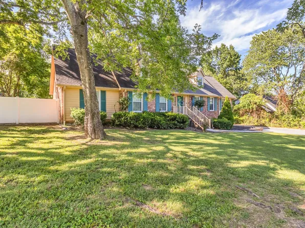 4000 Port Cleburne Ln, Hermitage, TN 37076