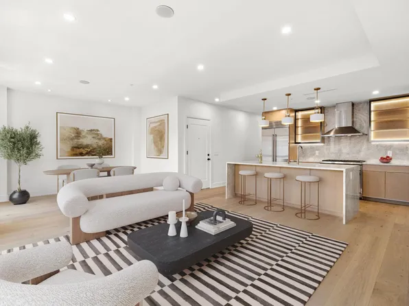 906 Park Avenue 2 image 1 of 6