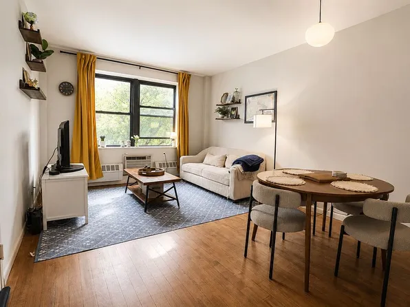 251 16th St APT 3A, Brooklyn, NY 11215