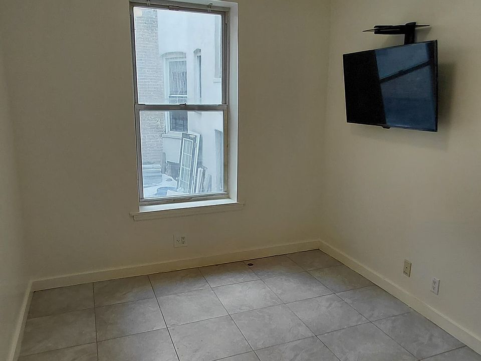 1st image of 693 Riverdale Ave #1