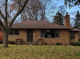 7500 W Jackson Dr, West Allis, WI