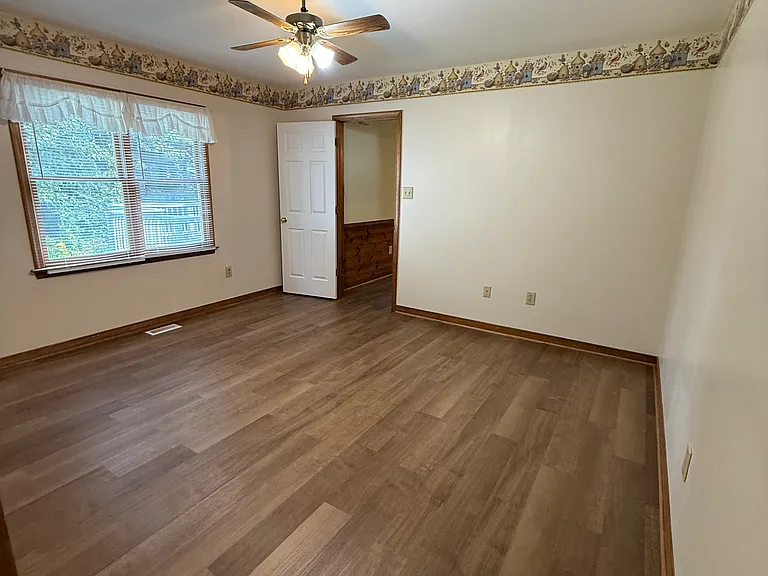 13705 Nashua Pl — Photo 7