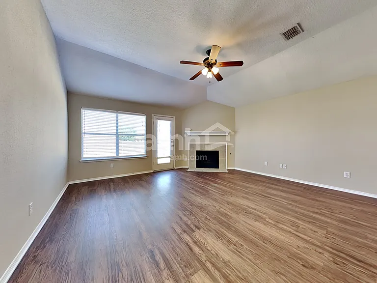 14149 Filly St — Photo 5