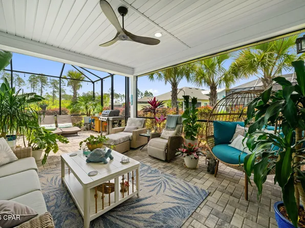 8715 Weekend Dr, Panama City Beach, FL 32413