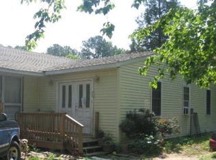 2416 Canal Rd, Farnham, VA 22460