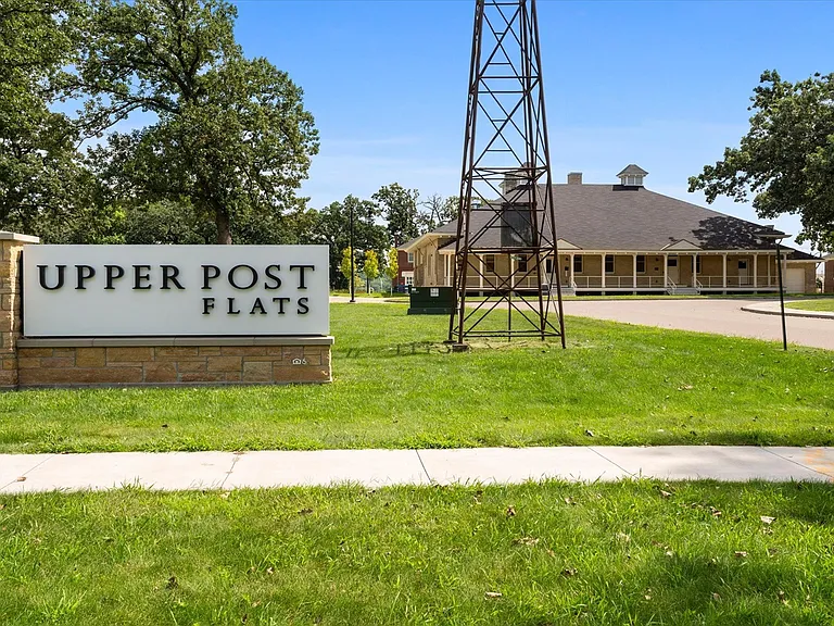 Upper Post Flats — Photo 35