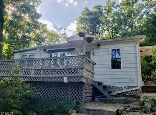201 Rock Ridge Rd, Boonton, NJ 07005