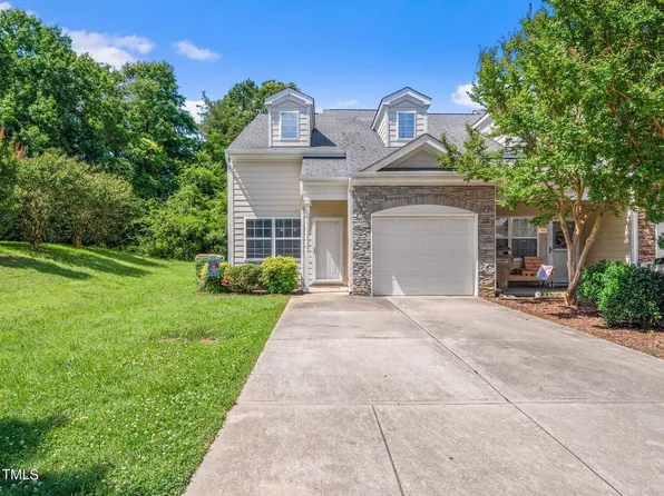 49 Beechleaf Ct, Clayton, NC 27520