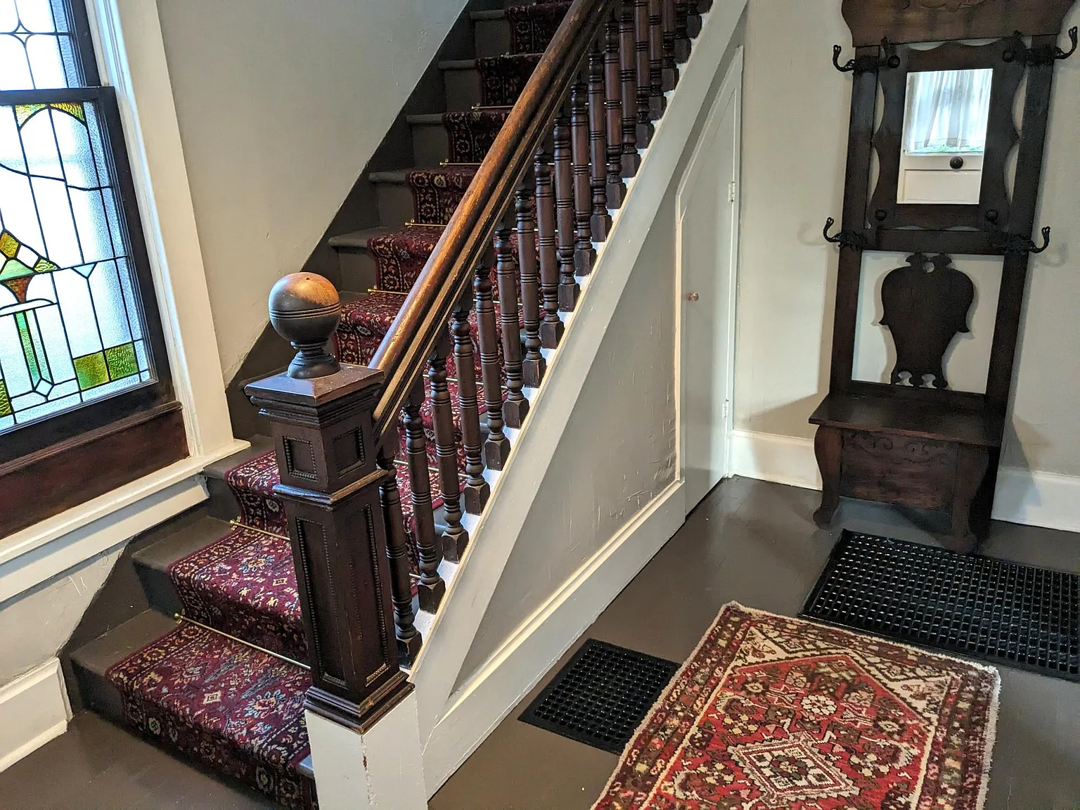 617 Hill St — Photo 2
