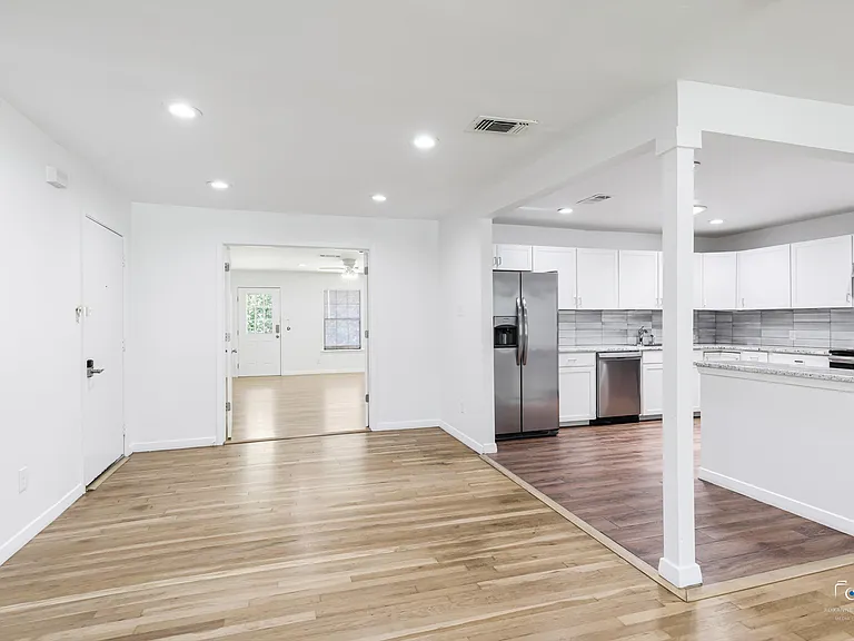 7301 Turner Ter — Photo 10