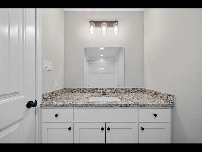 3425 Mount Pleasant St — Photo 13
