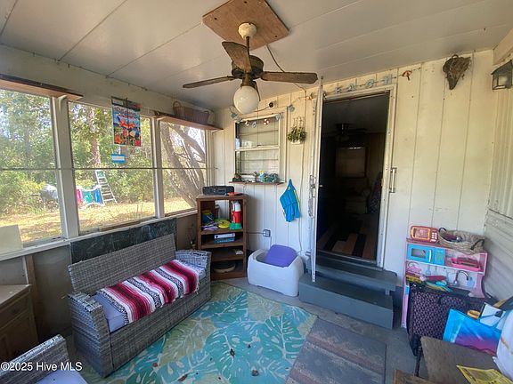 3rd image of 4393 Sweetbay Drive SE
