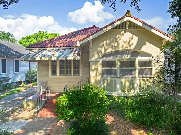 939 Harding Dr, New Orleans, LA 70119