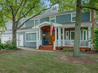 531 Fairview Ave, Glen Ellyn, IL 60137