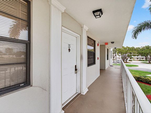 4th image of 6049 Balboa Circle #205