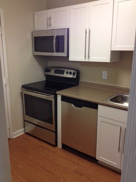 2nd image of 12 Bonney Ln APT 9