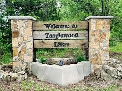 3rd image of 94 W Lakeside Cir