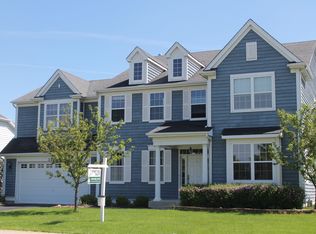 3122 Holden St, Elgin, IL 60124