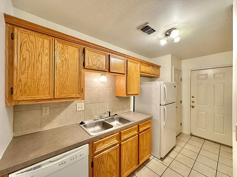 1308 Quail Cir — Photo 7